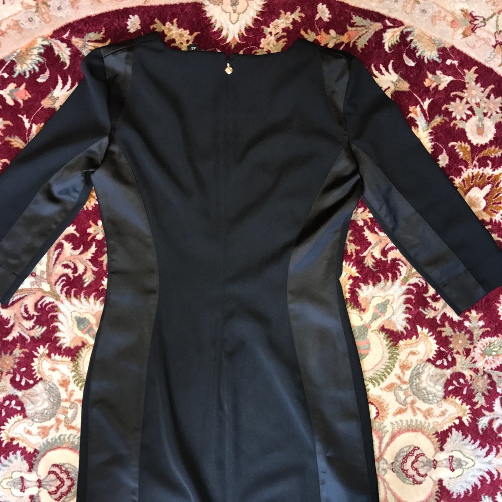 Just Cavalli black v-neck dress with paneling - Picture 4 of 6